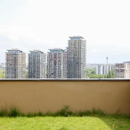Vitan Central Oasis ---Free Secured Private Parking---Self Check-In-- Bucharest Exterior photo