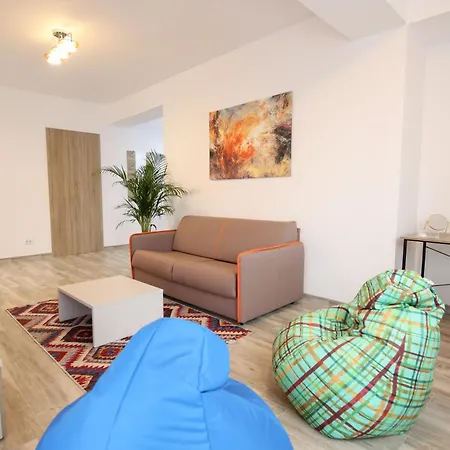 Vitan Central Oasis ---Free Secured Private Parking---Self Check-In-- Bucharest Room photo